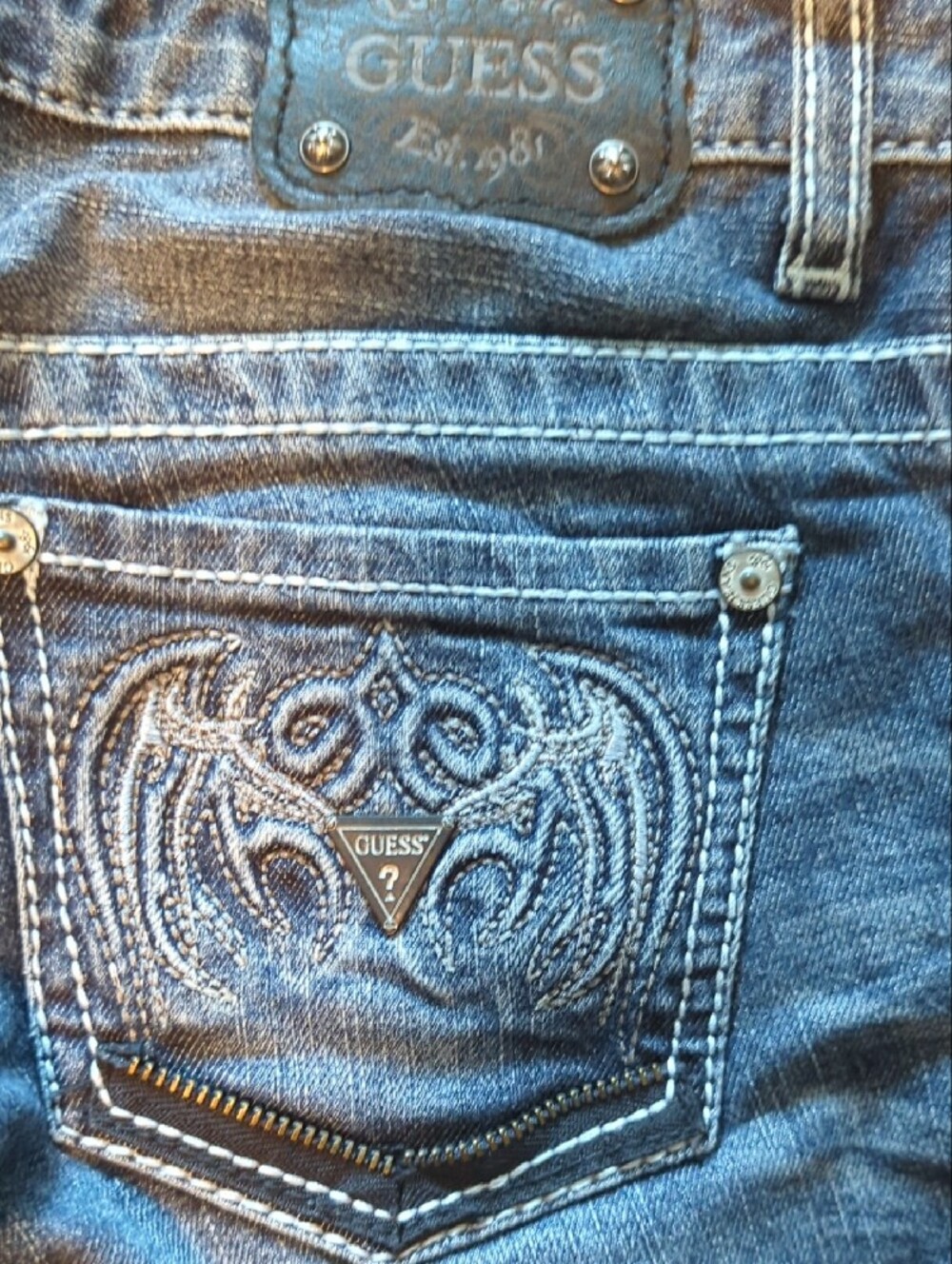 GUESS Straight Leg Low-rise Jeans